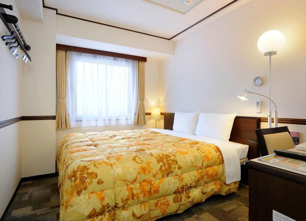 Toyoko Inn Fukuyama-Eki Shinkansen Minami-Guchi Eksteriør bilde